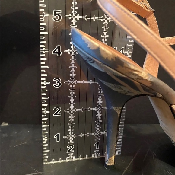 Stunning Dolce & Gabbana Heels Size 41 🔥 - Picture 6 of 10